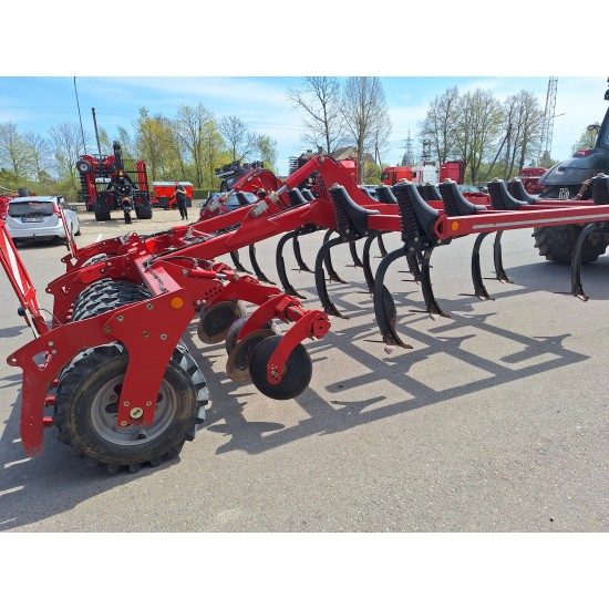 Prikabinamas noraginis skutikas Horsch Tiger 4 AS